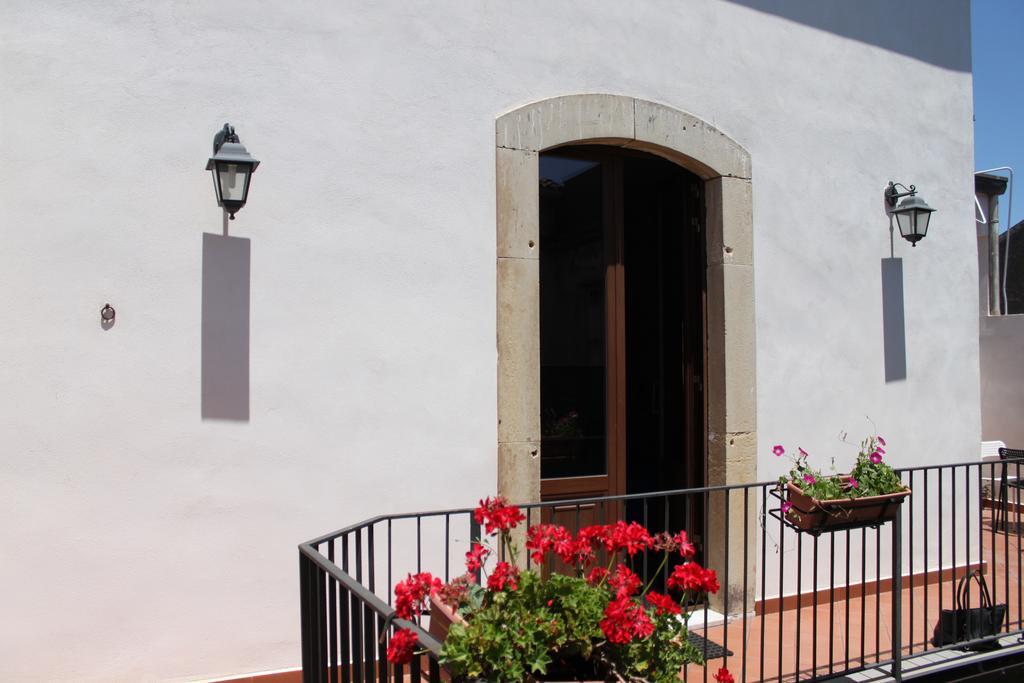 B&B Etna Akme Nicolosi Ruang foto