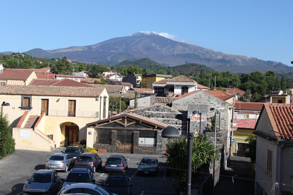 B&B Etna Akme Nicolosi Bagian luar foto